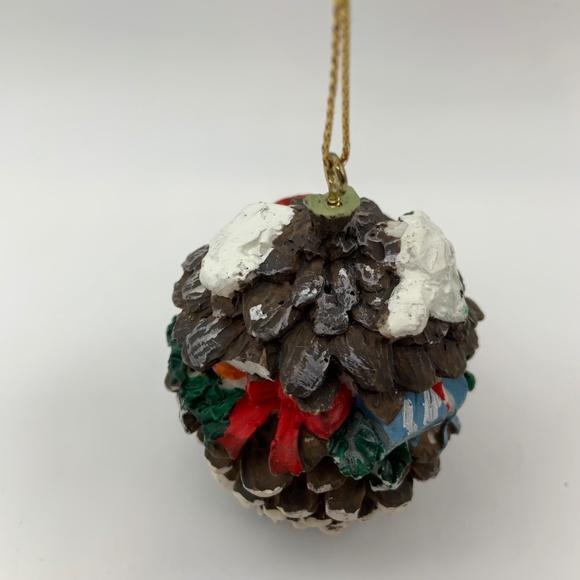 Vintage Rustic Ceramic Snowy Pinecone Birds & Presents Christmas Ornament - Picture 9 of 12